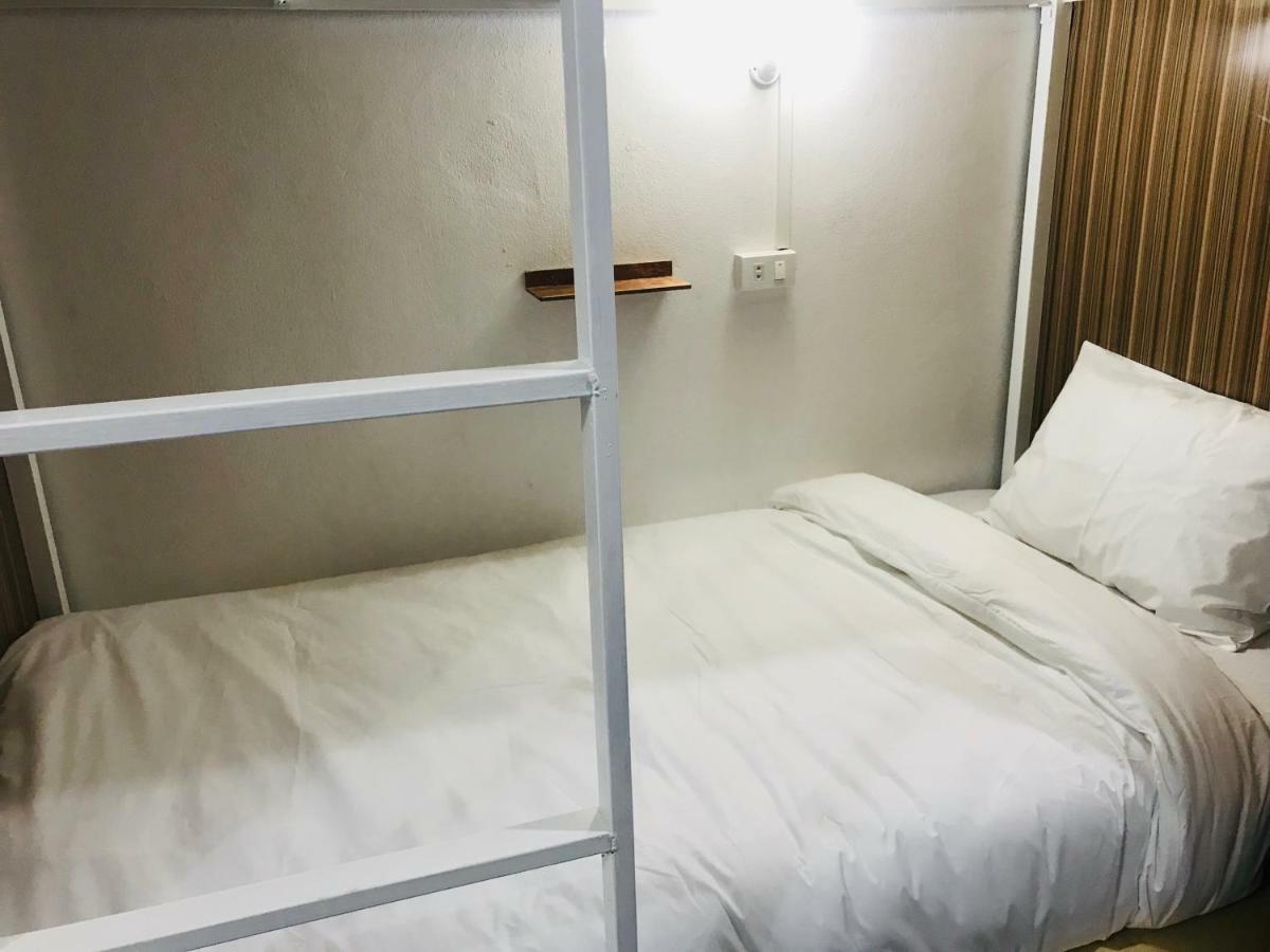 Naga Hostel & Cafe ターケーク エクステリア 写真